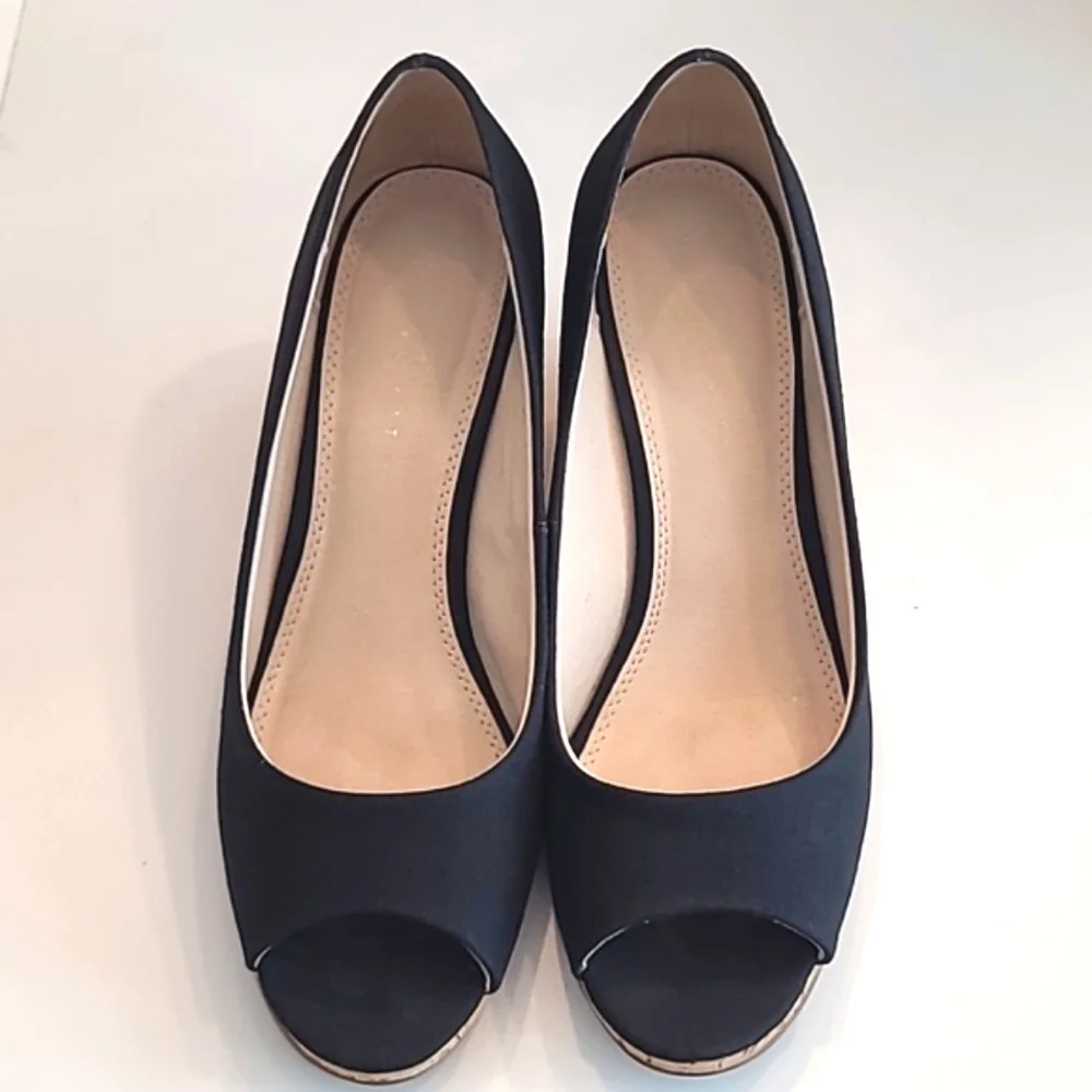 Kelly & Katie Kaydena Wedge Sandals Peep Toe Slip On 3 Inch Heel Canvas Shoes 9